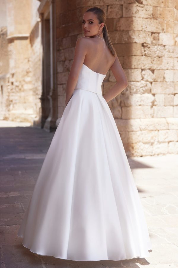 Bianco-Evento-bridal-E458-YARA-(1)