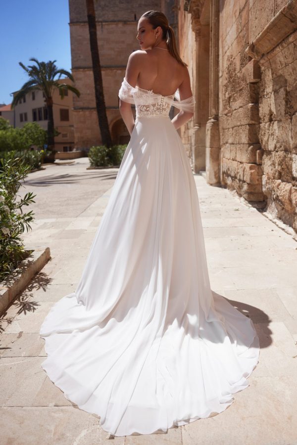 Bianco-Evento-bridal-E473-RAISA-(1)