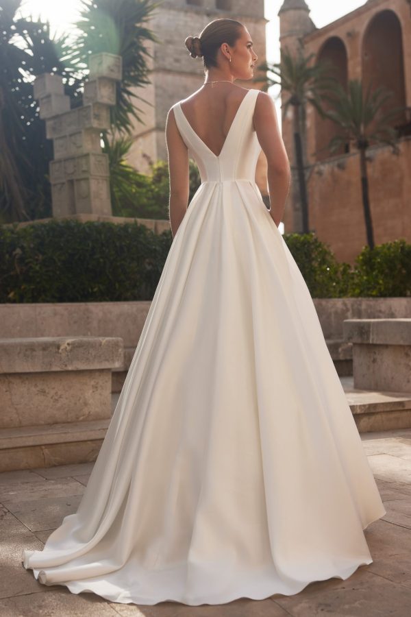 Bianco-Evento-bridal-dress-Idalia-(2)