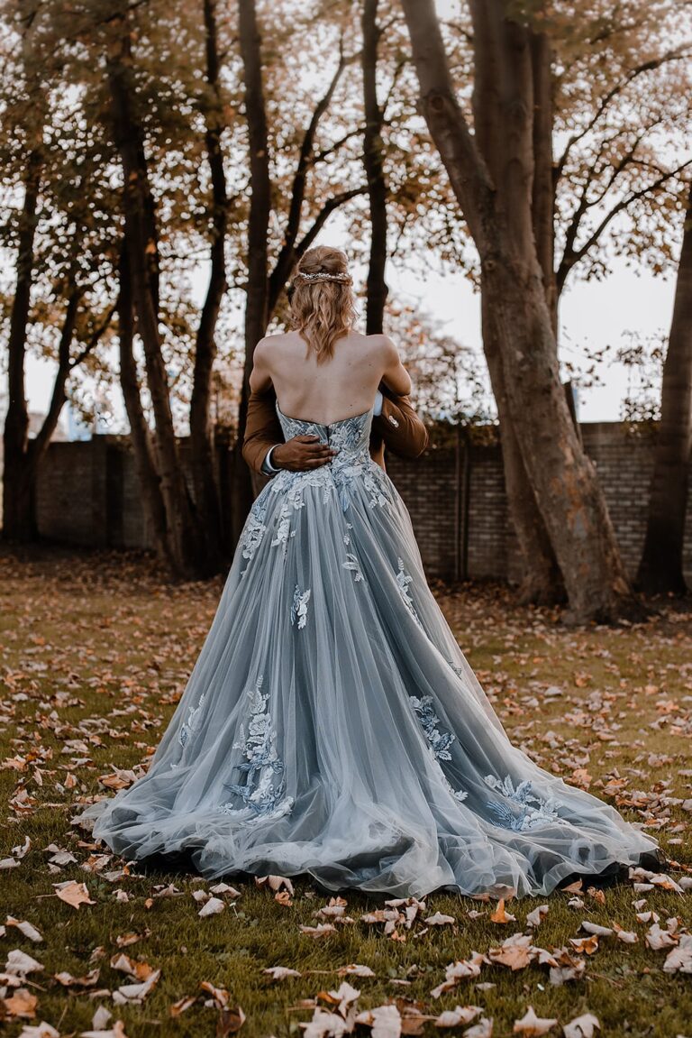 Atmospheric image accompanying the article Trendy alternatives to the classic white wedding dress