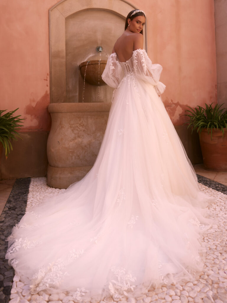 Bianco Evento Adonis wedding dress at Bridal Fashion Outlet