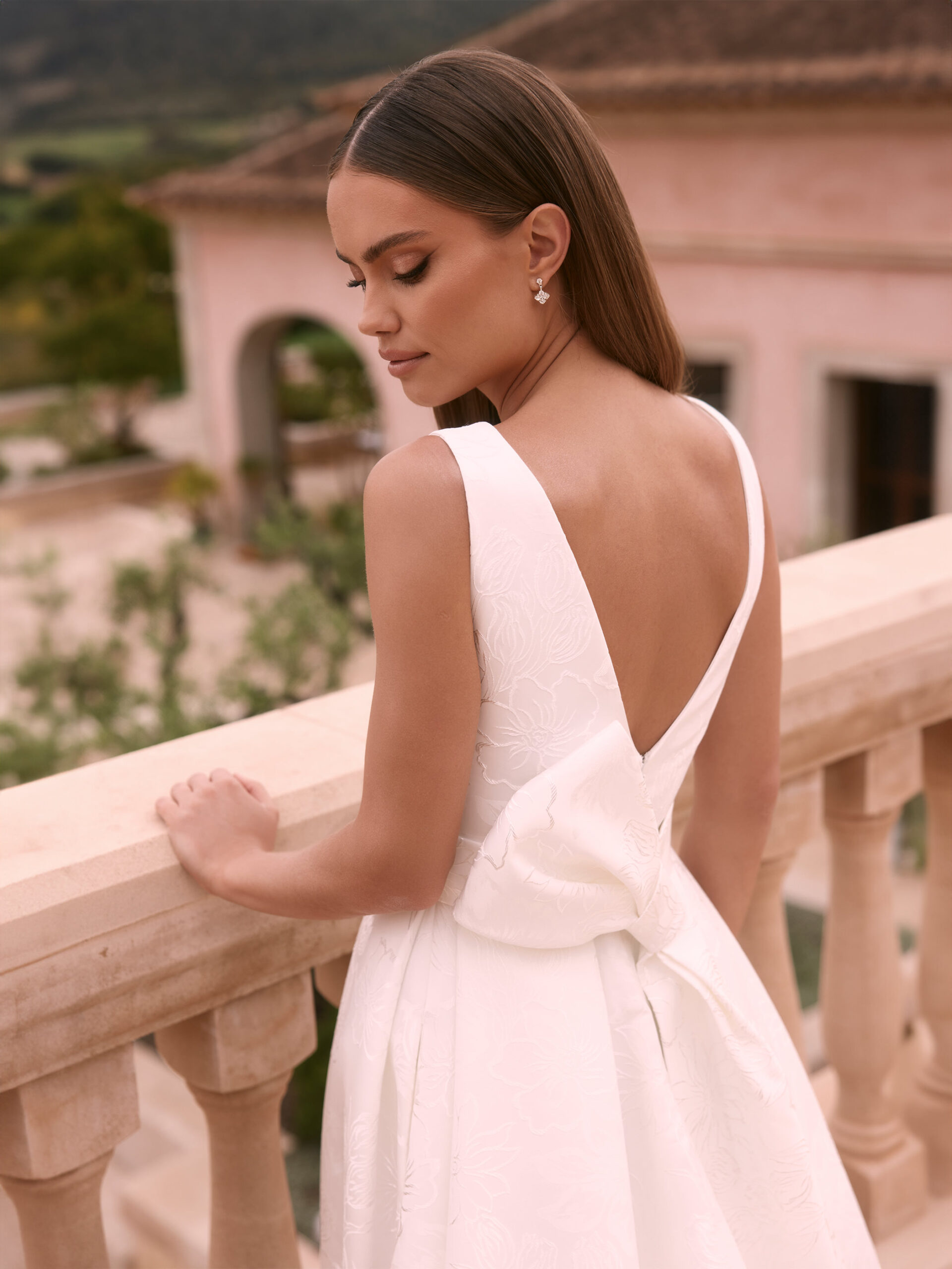 Bianco Evento Nevada wedding dress at Bridal Fashion Outlet