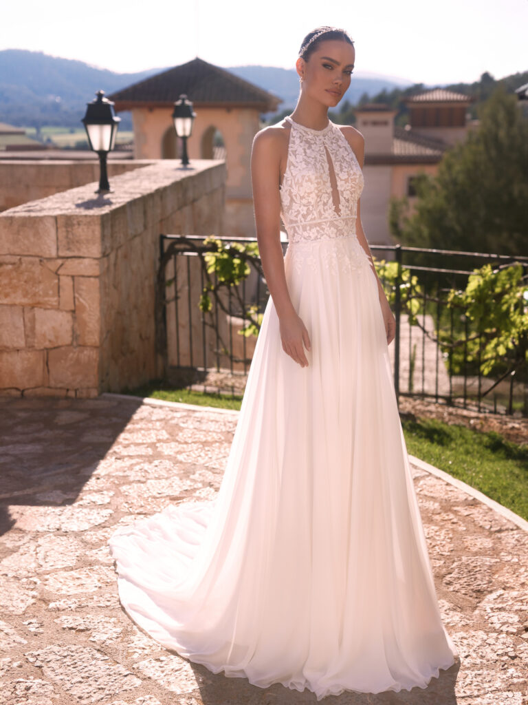 Bianco Evento Verdi wedding dress at Bridal Fashion Outlet