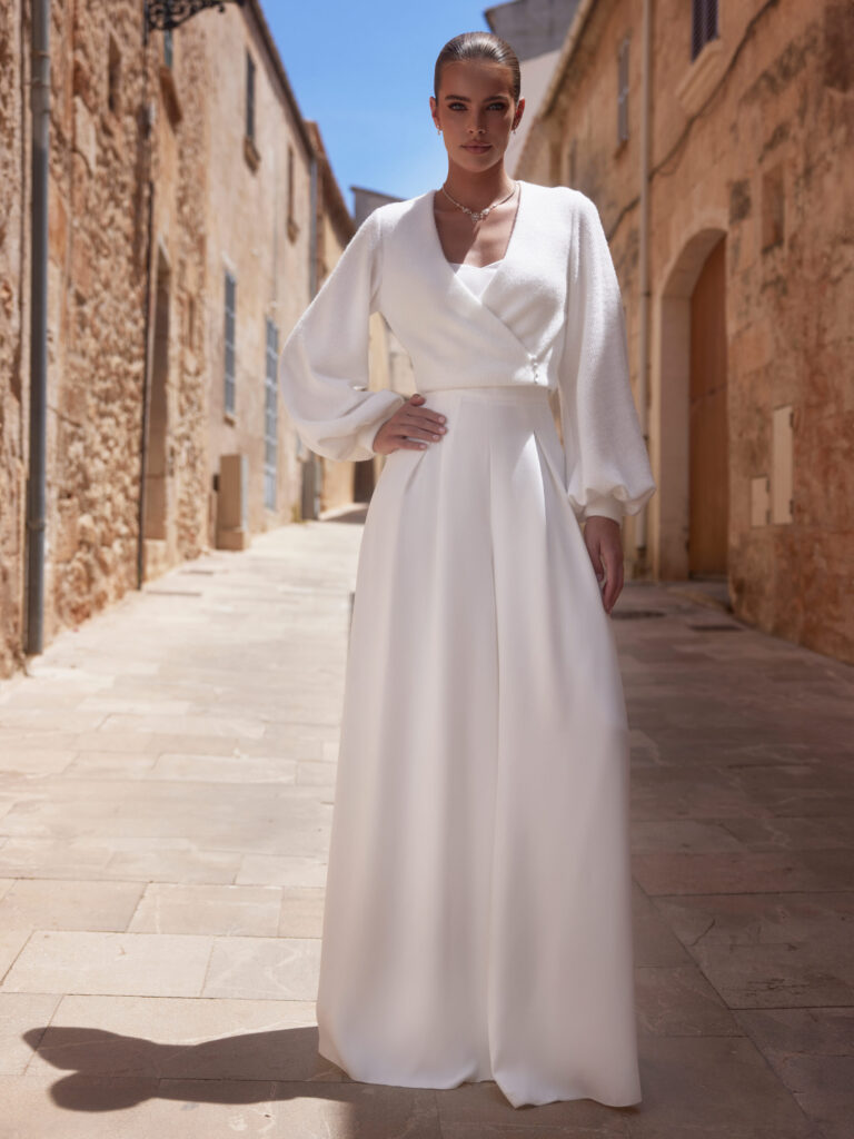 Wedding dress Bianco Evento EE Ezra at Bridal Fashion Outlet