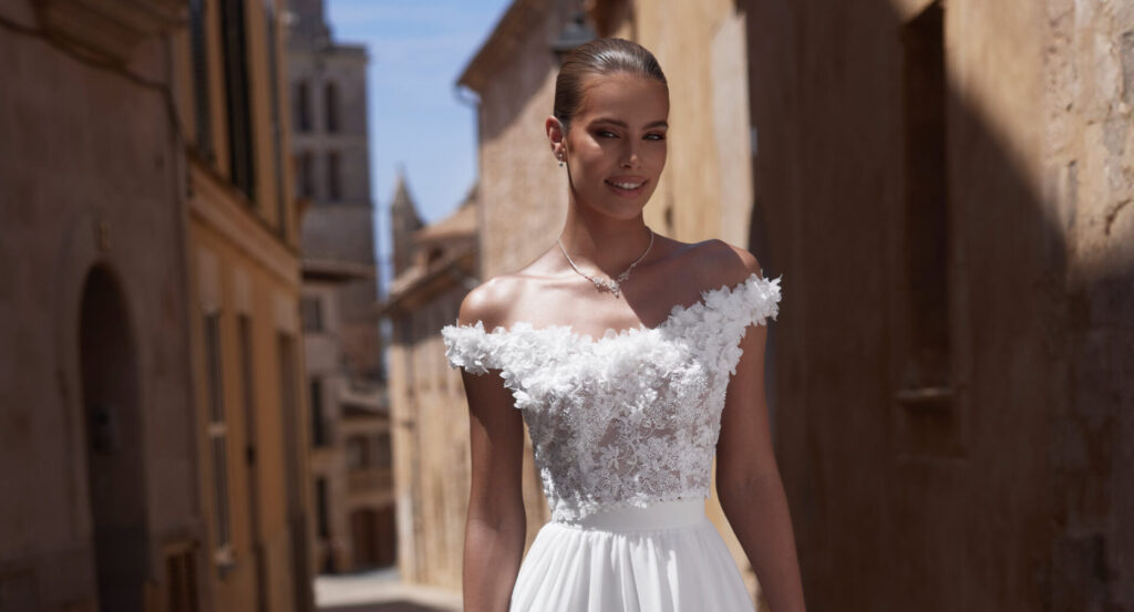 Trouwjurk Bianco Evento E Karin bij Bruidsmode Outlet