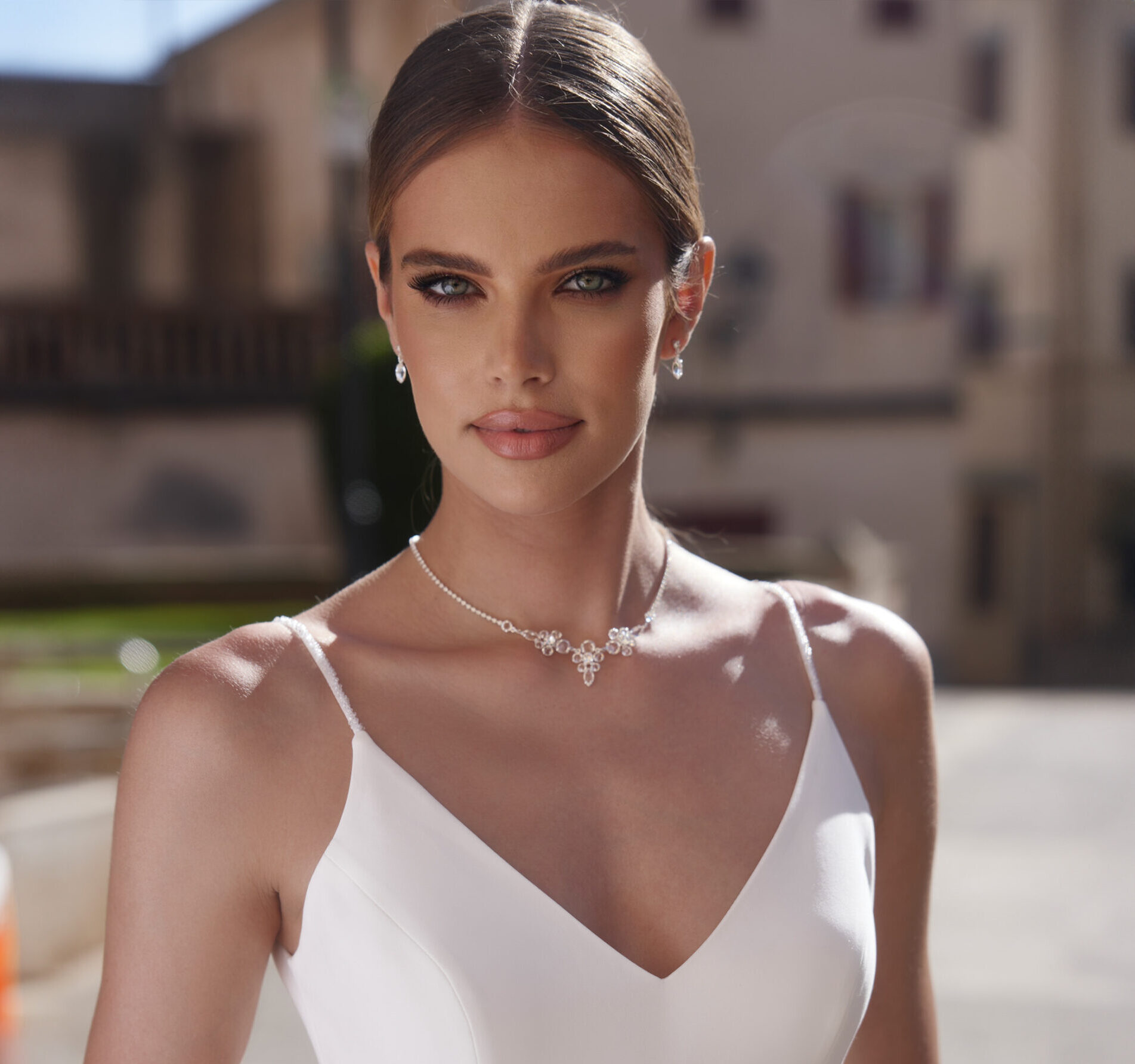Trouwjurk Bianco Evento Adelina bij Bruidsmode Outlet