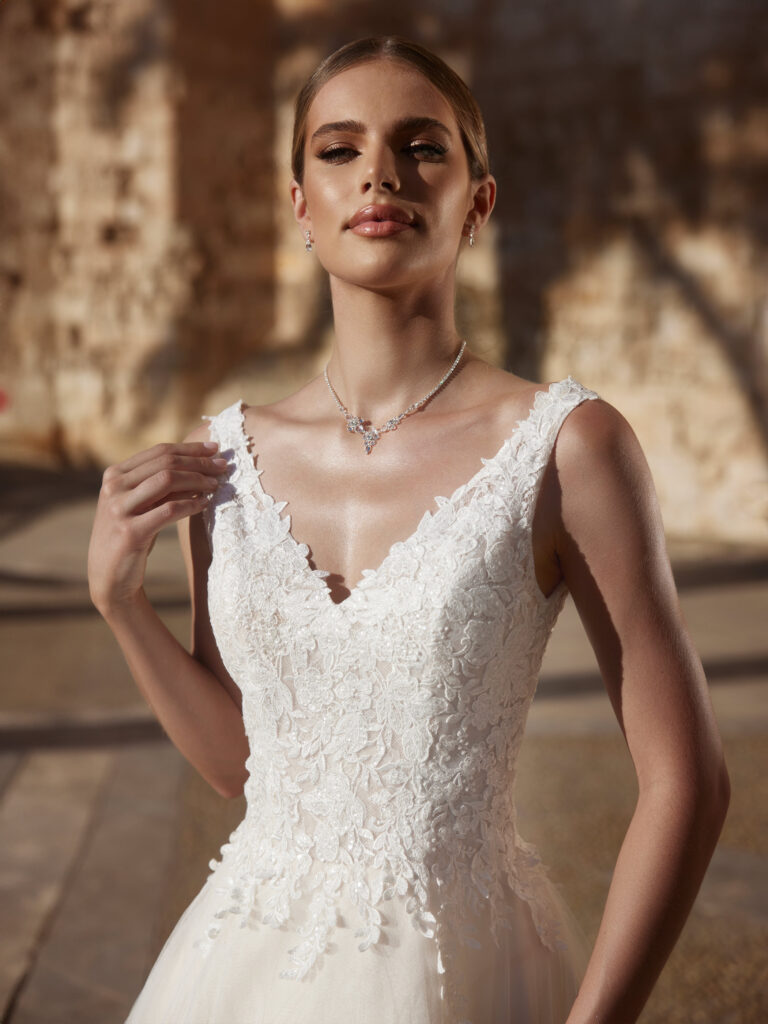 Bianco Evento Valeria wedding dress at Bridal Fashion Outlet