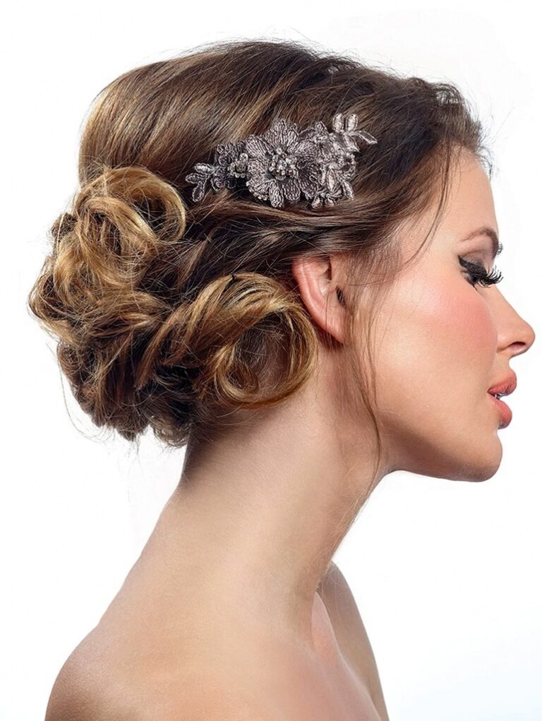 Sfeerbeeld bij het artikel Bohemian bruidslook creëren met de juiste haaraccessoires